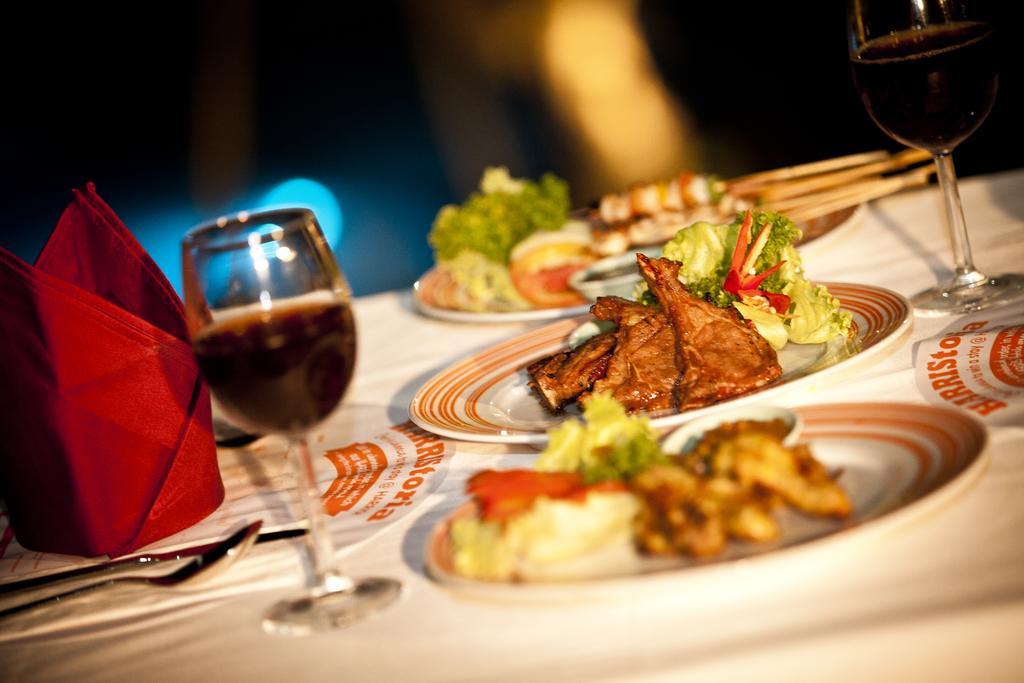 Harris Hotel & Conventions מאלאנג מראה חיצוני תמונה
