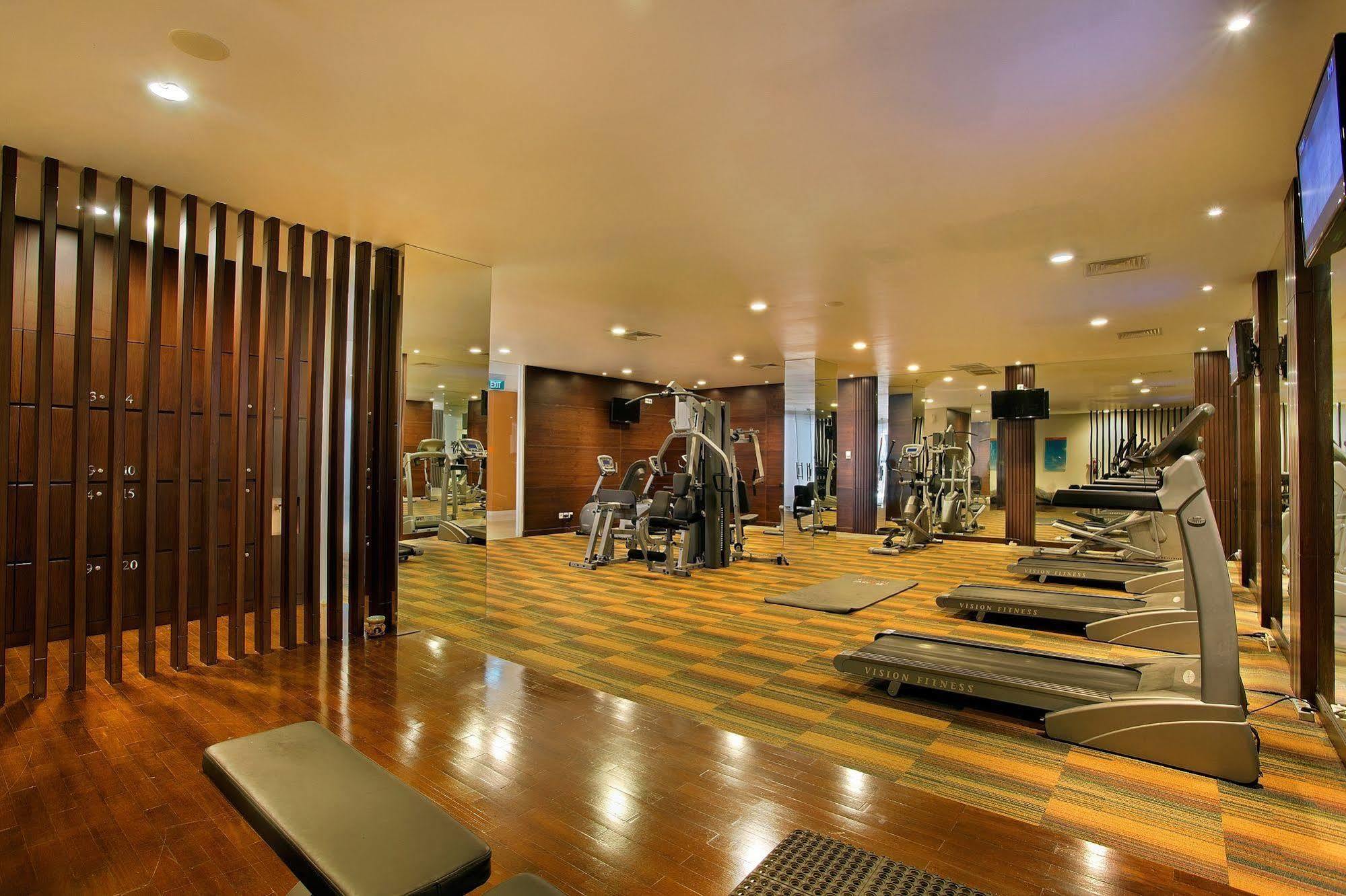 Harris Hotel & Conventions מאלאנג מראה חיצוני תמונה