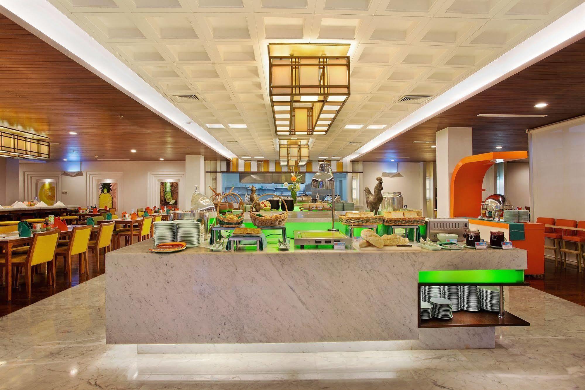 Harris Hotel & Conventions מאלאנג מראה חיצוני תמונה